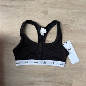 ALO Yoga Black and White Sports Bra NWT